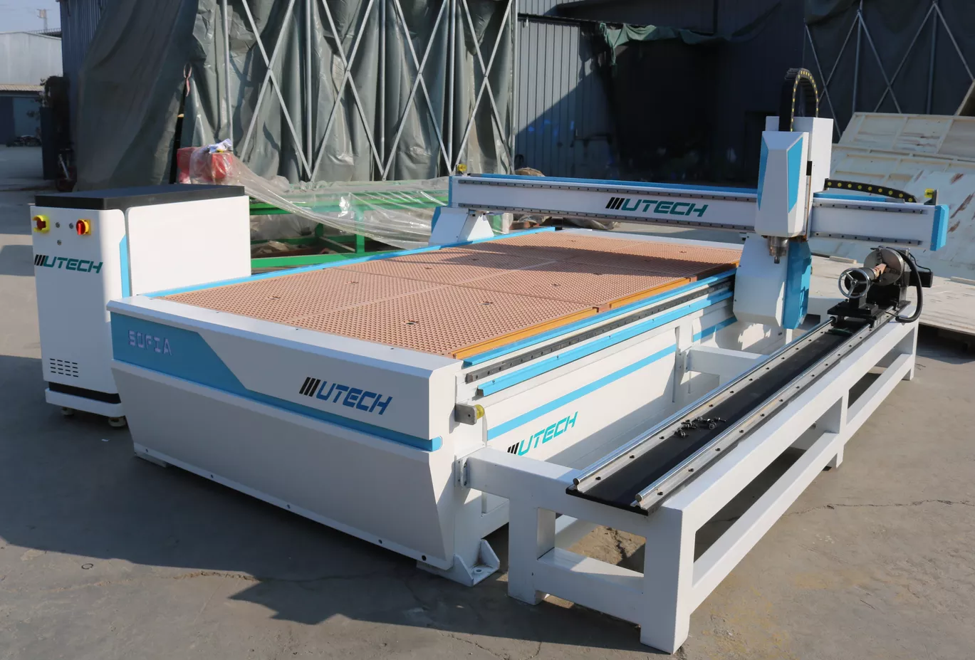 enrutador cnc de 4 ejes